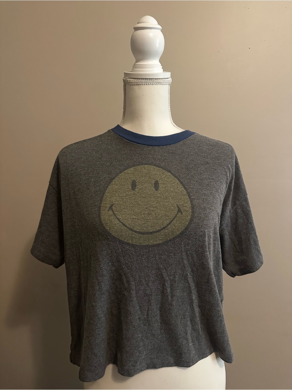 American Eagle Outfitters Gray Tee with Yellow Smiley and Blue Trim